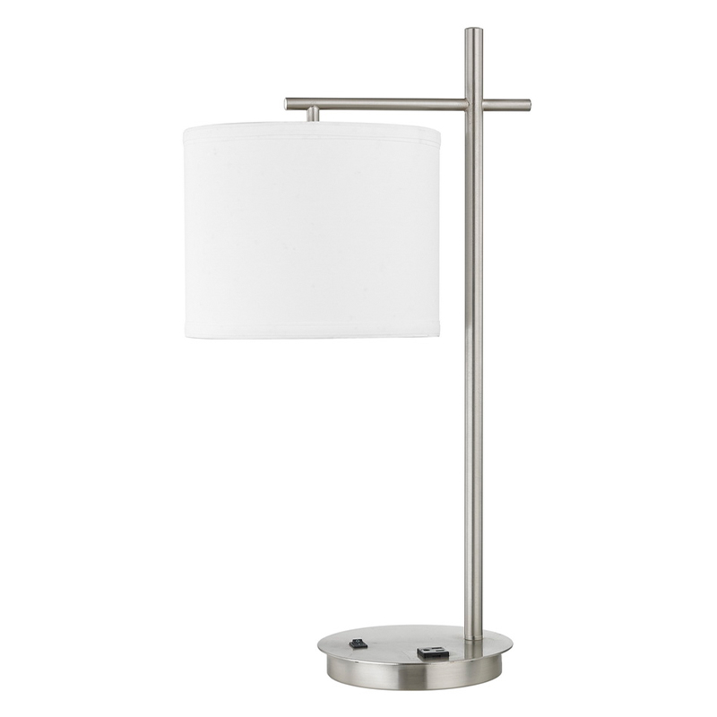 Lampe de bureau Corbel avec finitionnickel brossée, un interrupteur à bascule sur/off et une sortie pratique à la salle d\'hôtes